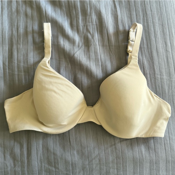 set of bras (9) size 36B - Picture 14 of 16